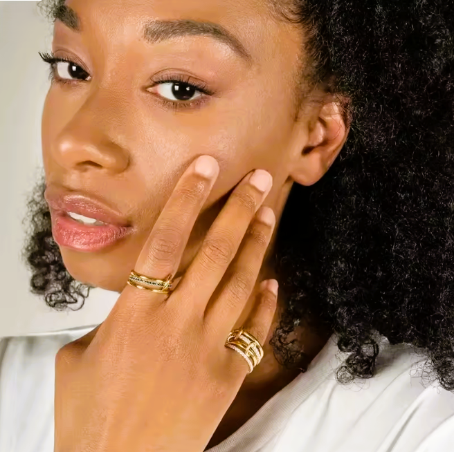 خاتم مجوهرات نحاسي بأربعة حلقات بلونين - Image 2