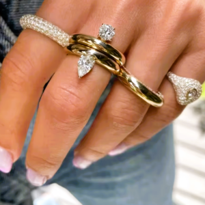 خاتم نحاس مطلي بالذهب أنيق