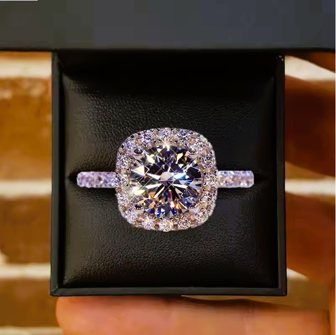 خاتم باللون الفضي مطعم بالالماس - Image 3