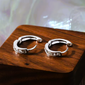 أقراط فضة للمرأة